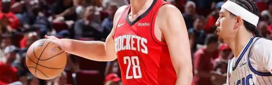 网页版登录-3场三分20中1！火箭队主力前锋身价接近冰点，前探花秀换首轮都难