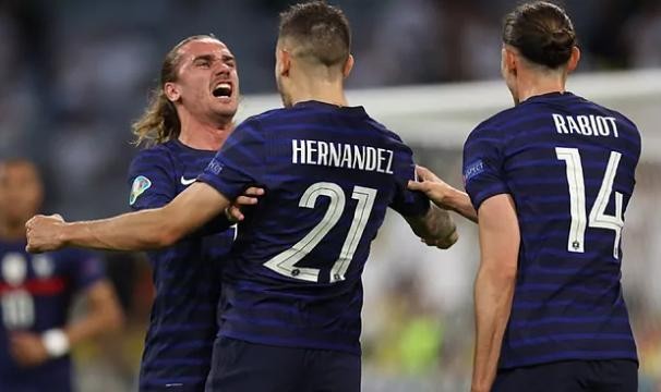 梁宏业：法国队扛起反足球大旗