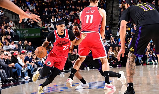 注册送彩金-太不容易了！侧翼新星终于靠着自己的努力成为了球队的第六人？