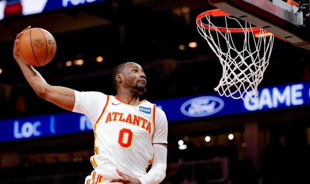 官方网站-场均21分7篮板3助攻，库明加为自己正名，老鹰球迷杀人诛心