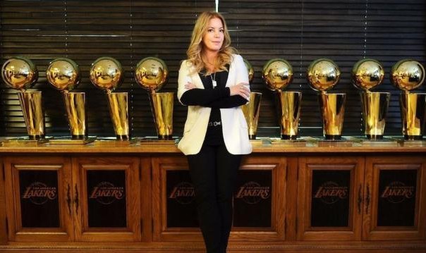 网页版登录-【声音】珍妮·巴斯：詹皇奠定球队基础 不惧篮网挑战